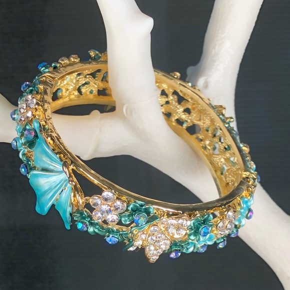 Butterfly bracelet - Picture 4 of 4